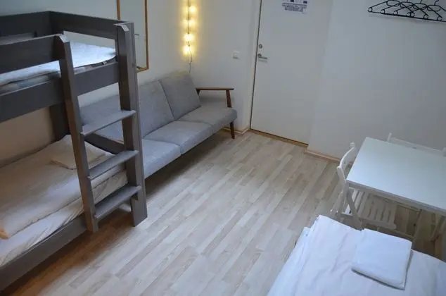 Üç Kişilik Oda, Ortak Banyo