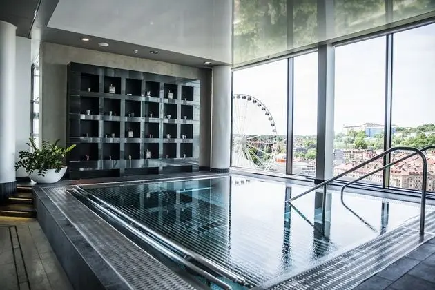 Deluxe Süit, 1 En Büyük (King) Boy Yatak, Şehir Manzaralı (Free Spa Access, Age limit 25 years)