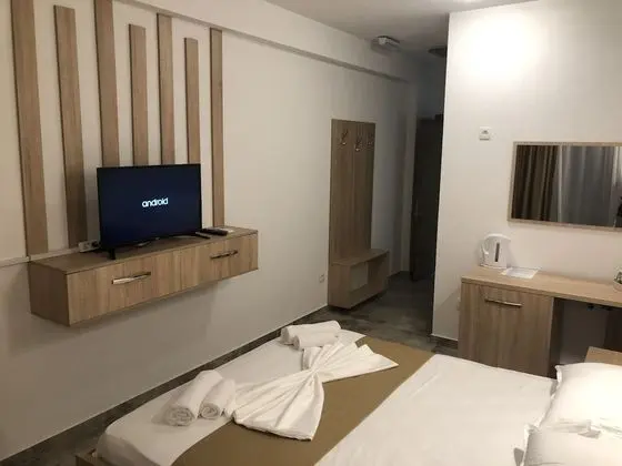 Üç Kişilik Oda