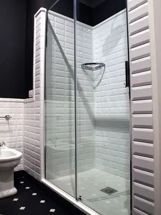 Superior Tek Büyük veya İki Ayrı Yataklı Oda