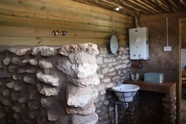 Kulübe, Nehir Manzaralı, Göl Kenarı