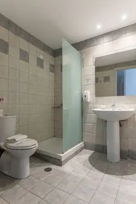 Dört Kişilik Oda