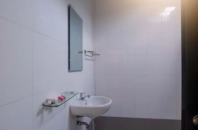 Deluxe Oda, Sigara İçilmez, Bahçe Manzaralı