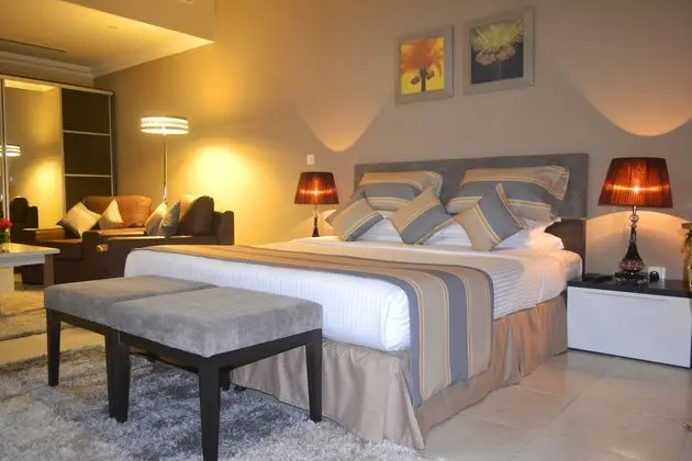 Suit Three Bedrooms