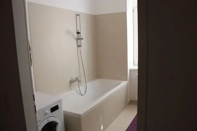 Comfort Apart Daire, 1 Yatak Odası, Balkon, Avlu