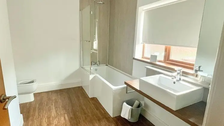 Signature Tek Büyük Yataklı Oda, 1 En Büyük (King) Boy Yatak, Balkon (St Teilo)