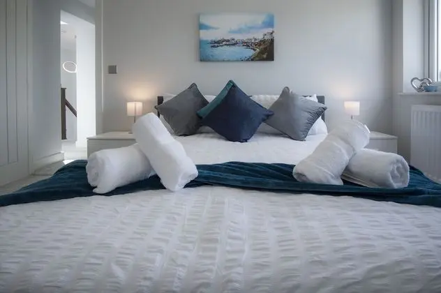 Ev (4 Bedrooms)