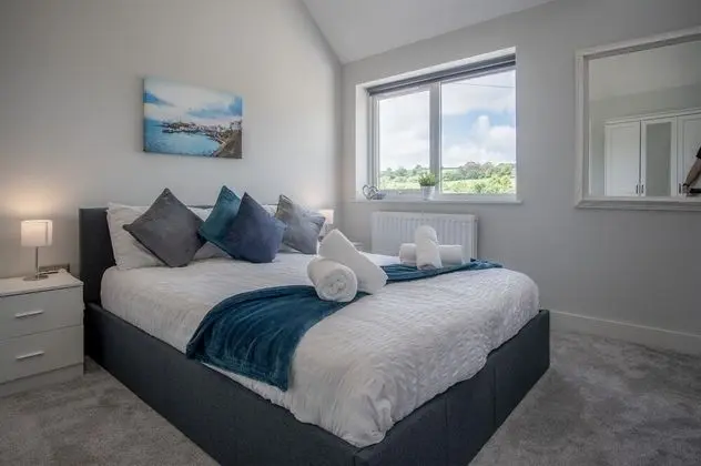 Ev (4 Bedrooms)