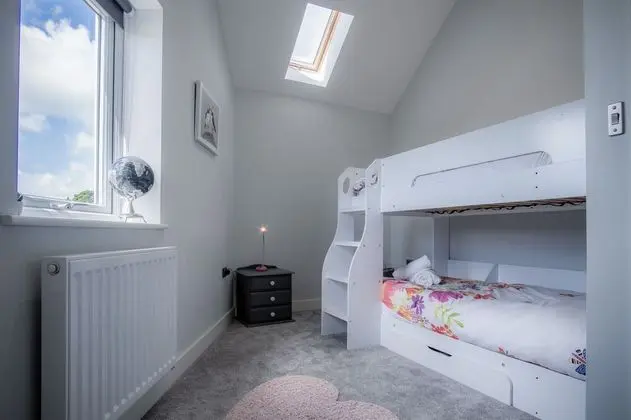 Ev (4 Bedrooms)