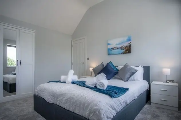 Ev (4 Bedrooms)