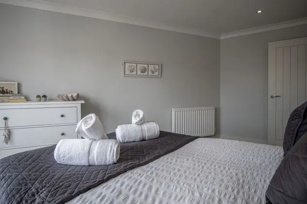 Ev (4 Bedrooms)
