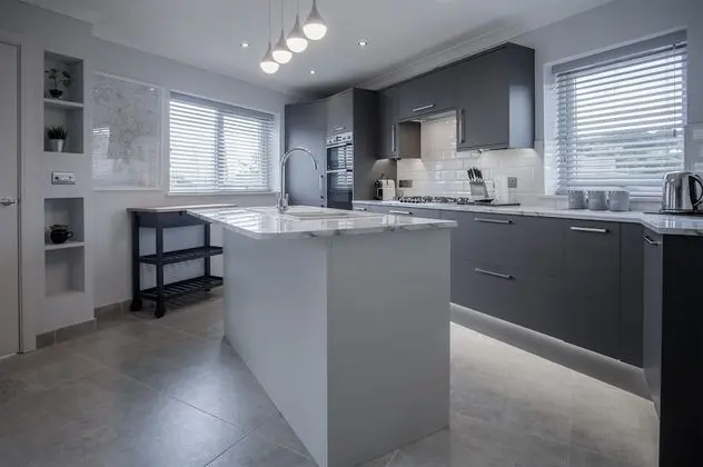 Ev (4 Bedrooms)