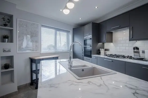 Ev (4 Bedrooms)