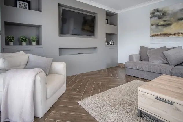 Ev (4 Bedrooms)