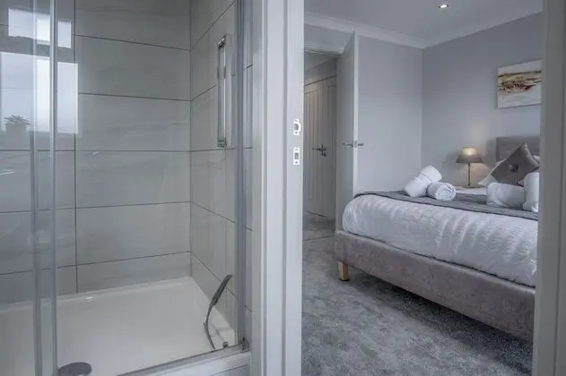 Ev (4 Bedrooms)