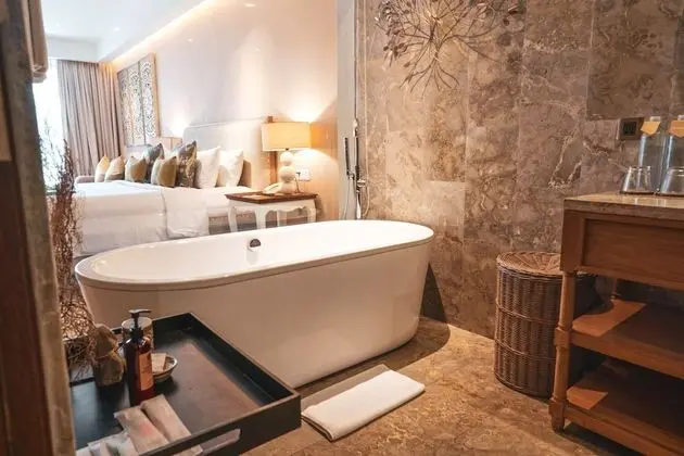 Deluxe Tek Büyük veya İki Ayrı Yataklı Oda, Balkon