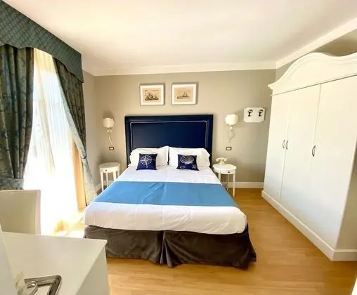 Standard Tek Büyük veya İki Ayrı Yataklı Oda