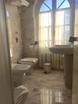 Superior Tek Büyük veya İki Ayrı Yataklı Oda