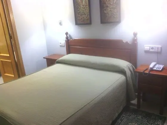 Tek Büyük Yataklı Oda