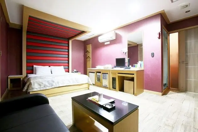 Oda (Special Room)