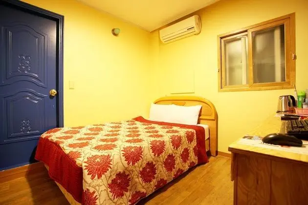 Oda (Standard room)