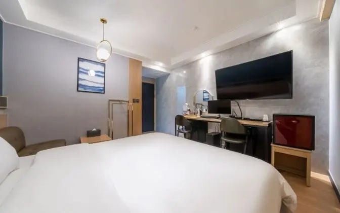 Oda (Quick access room (available on Netfl)