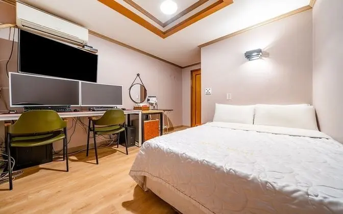 Oda (Special room (Netflix Disney YouTube )