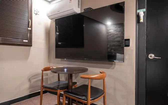 Oda (Deluxe (TV 2PC OTT))