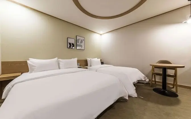 Oda (Twin (OTT Hard Drive-less PC))