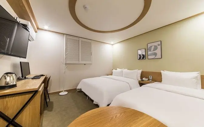 Oda (Twin (OTT Hard Drive-less PC))