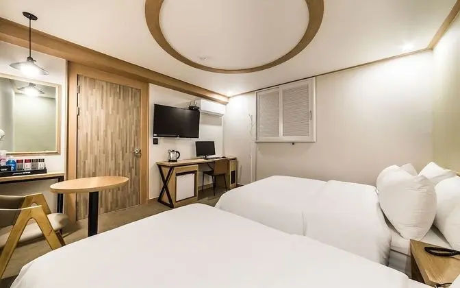 Oda (Twin (OTT Hard Drive-less PC))