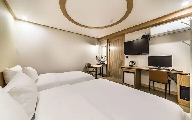 Oda (Twin (OTT Hard Drive-less PC))