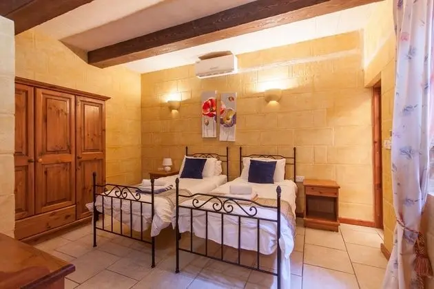 Standard Villa, Birden Çok Yatak, 2 Banyolu (Gozitan Farmhouse with Pool - PP 1)