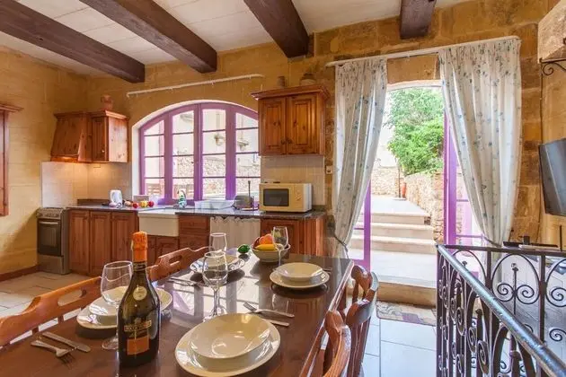 Standard Villa, Birden Çok Yatak, 2 Banyolu (Gozitan Farmhouse with Pool - PP 1)