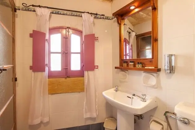 Standard Villa, Birden Çok Yatak, 2 Banyolu (Gozitan Farmhouse with Pool - PP 1)