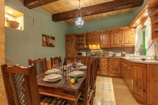 Standard Ev, Birden Çok Yatak (Gozitan Farmhouse with Pool - PP 3)