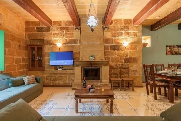 Standard Ev, Birden Çok Yatak (Gozitan Farmhouse with Pool - PP 3)
