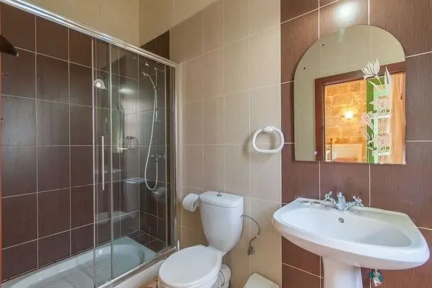 Standard Ev, Birden Çok Yatak (Gozitan Farmhouse with Pool - PP 3)