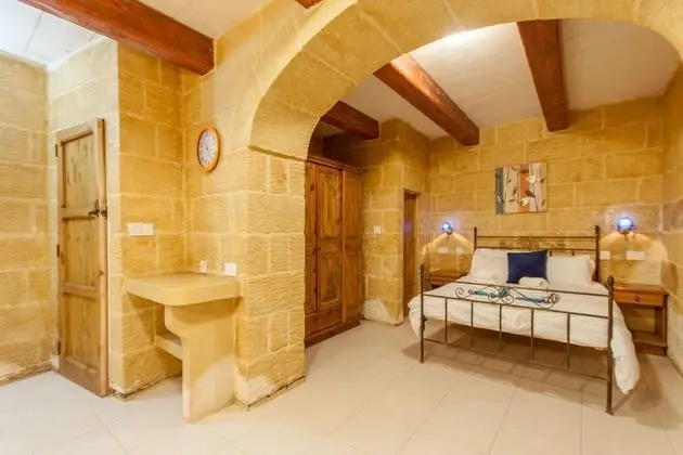 Standard Villa, Birden Çok Yatak, 2 Banyolu (Gozitan Farmhouse with Pool - PP 4)