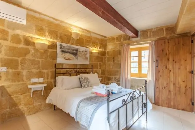 Standard Villa, Birden Çok Yatak, 2 Banyolu (Gozitan Farmhouse with Pool - PP 4)