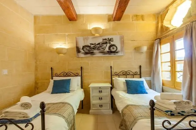 Standard Villa, Birden Çok Yatak, 2 Banyolu (Gozitan Farmhouse with Pool - PP 4)