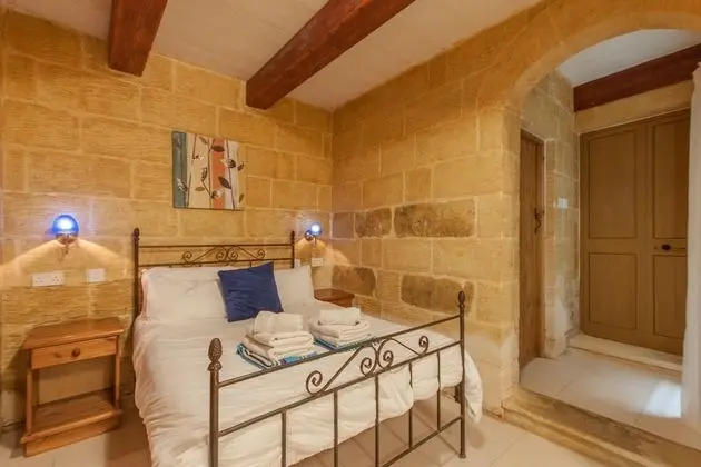 Standard Villa, Birden Çok Yatak, 2 Banyolu (Gozitan Farmhouse with Pool - PP 4)