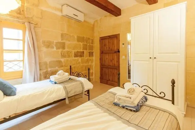 Standard Villa, Birden Çok Yatak, 2 Banyolu (Gozitan Farmhouse with Pool - PP 4)