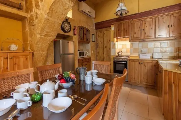 Standard Villa, Birden Çok Yatak, 2 Banyolu (Gozitan Farmhouse with Pool - PP 4)