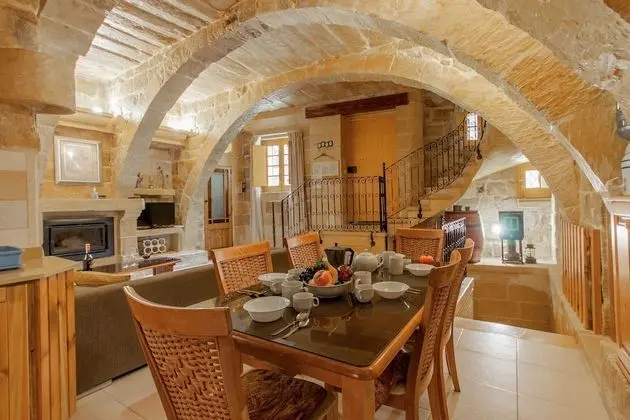 Standard Villa, Birden Çok Yatak, 2 Banyolu (Gozitan Farmhouse with Pool - PP 4)