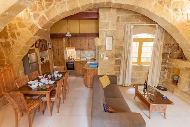 Standard Villa, Birden Çok Yatak, 2 Banyolu (Gozitan Farmhouse with Pool - PP 4)
