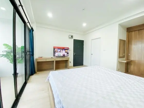 Apart Daire (Large Studio Apartment Sukhumvit)