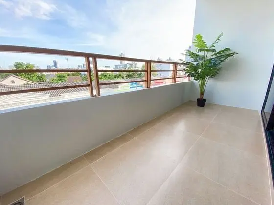 Apart Daire (Large Studio Apartment Sukhumvit)