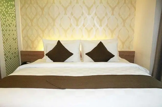 Deluxe Oda (Super Deluxe)