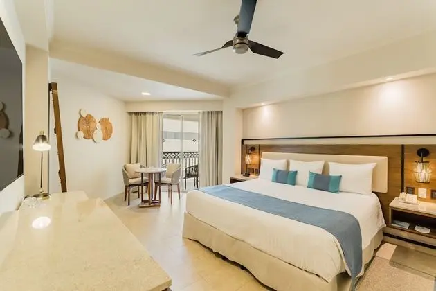 Deluxe Room Free Wi-Fi
